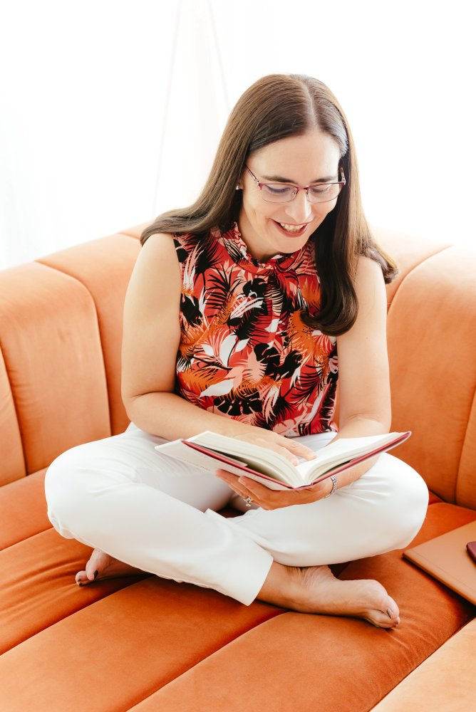 Brisbane Branding Photographer Kylie Hayes Coach Reading Book